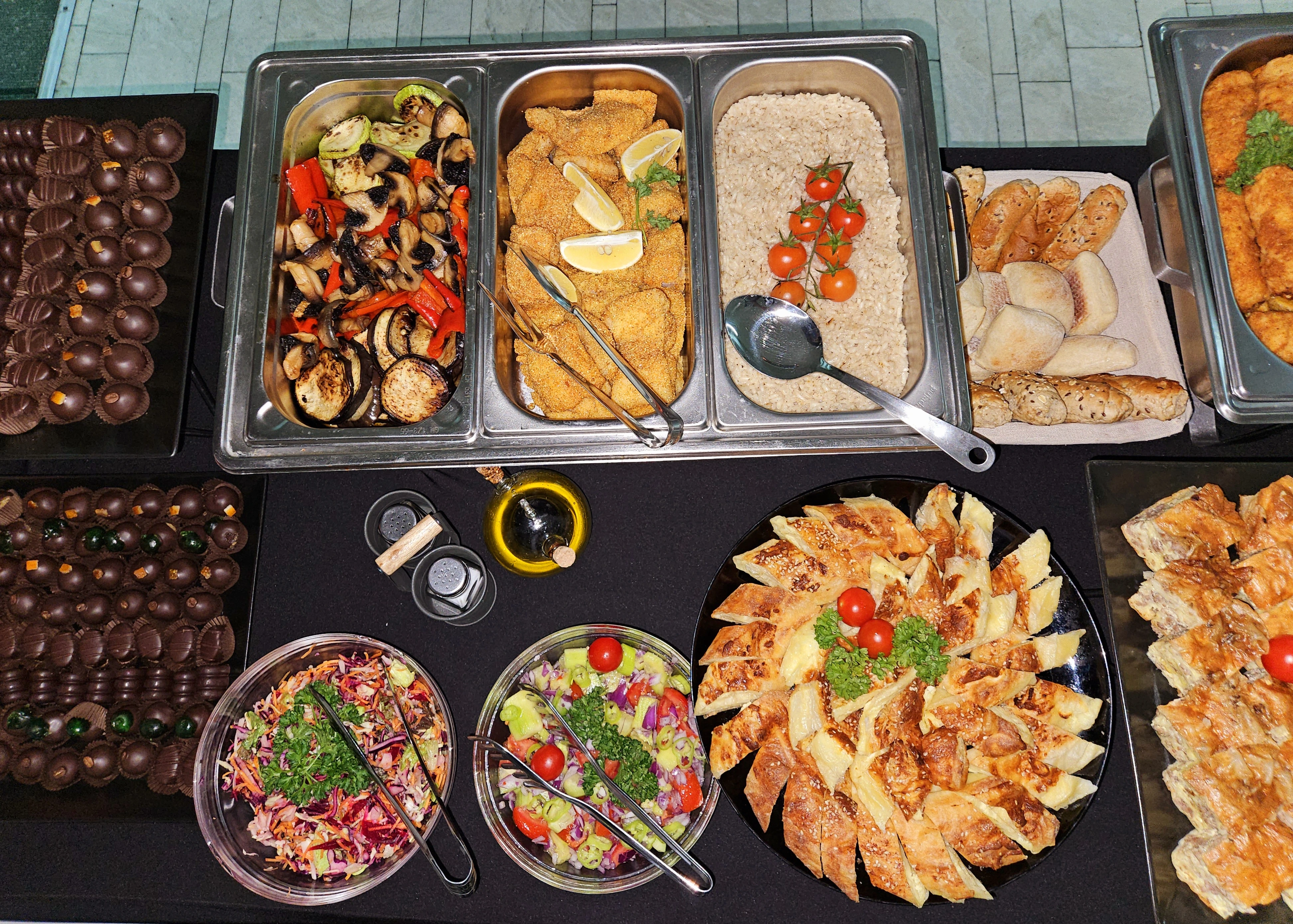 Ketering u kancelariji