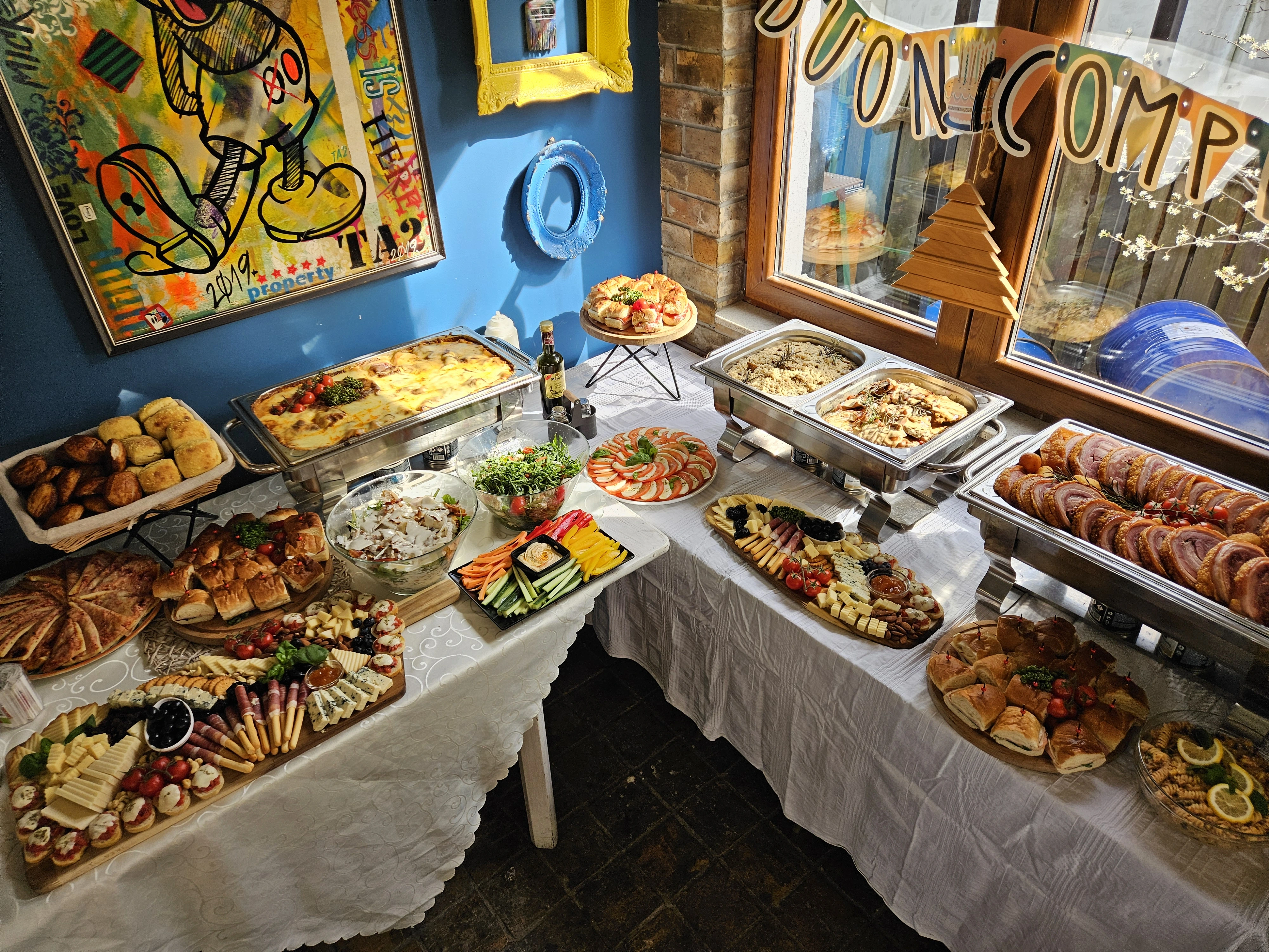 Postavka stola za ketering